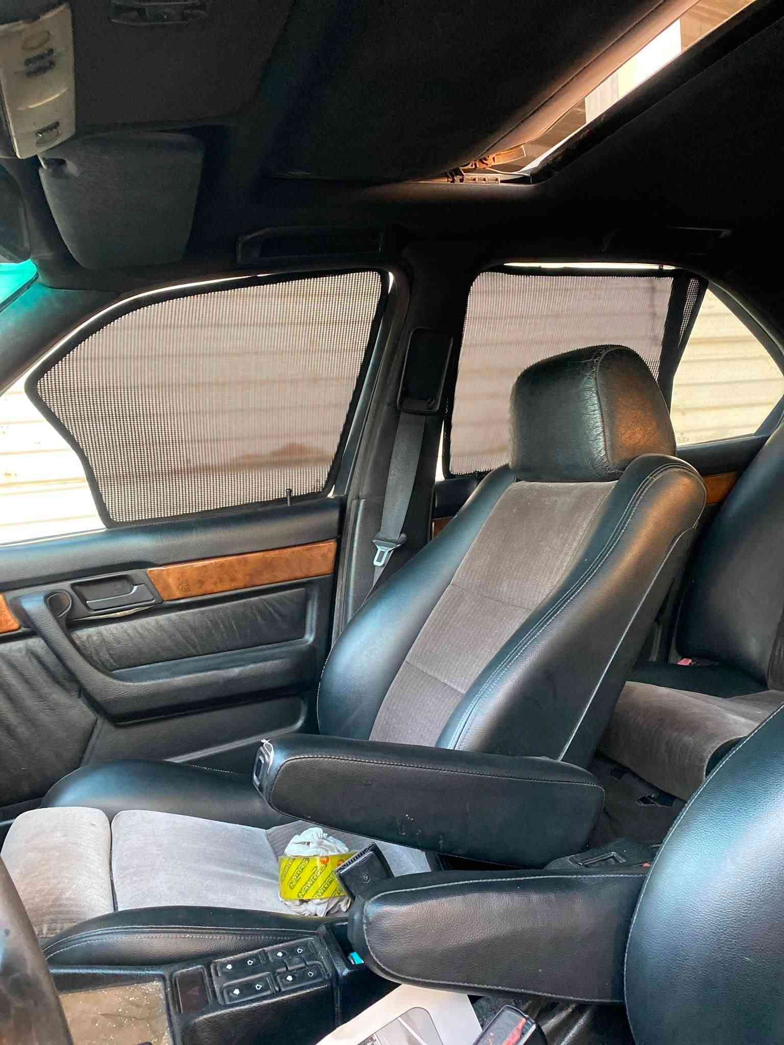 للبيع Bmw 530 V8
موديل 1995
مصبوغه عام جماليه بدون ضرر بدون خياس 
جاهزه من ناحية كير ومكينه وكهربائيات 
تبريد شغال 
اربع جامات كهرب 
سلايت 
كشنات رياضي M
طخم تايرات جدد 
دشبول ايرباك دركه ايرباك 
***********
واتساب ***********
