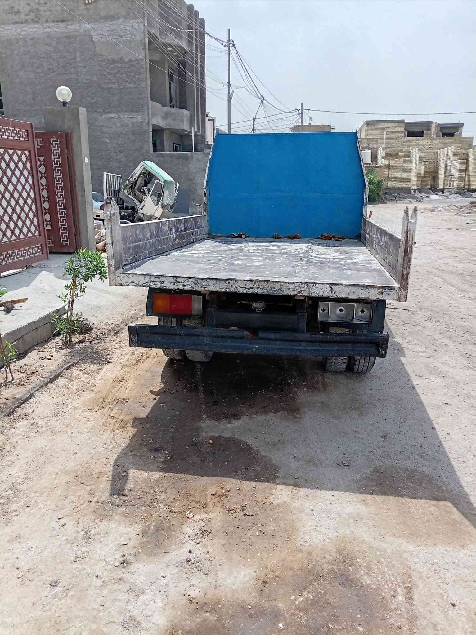 السلام عليكم
بسبب الوعود الكاذبه أعيد النشر
كنتر مسبوشي أصل شخصي محور قلاب كير ومحرك واكسل وشاصي كفاله محرك لا صرف ولا بخار رقم أنبار تحويل ثاني يوم سنويه ما صاقطه لل٢٠٢٧ سياره تخم تاير كلج وبريك كله جديد ما عايزها شي ربع ما تصرف عليها 
***********
***********
