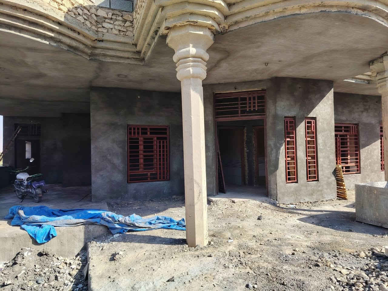 صبغ وتنظيف البوب والشبابيك بأسعار مناسبة والشغل درجة اولى،رقم الهاتف بي واتساب ***********
