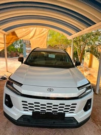 للبيع: تويوتا راف فور (RAV4) هايبرد 2026 – زيرو * الموديل: 2026 * النو...