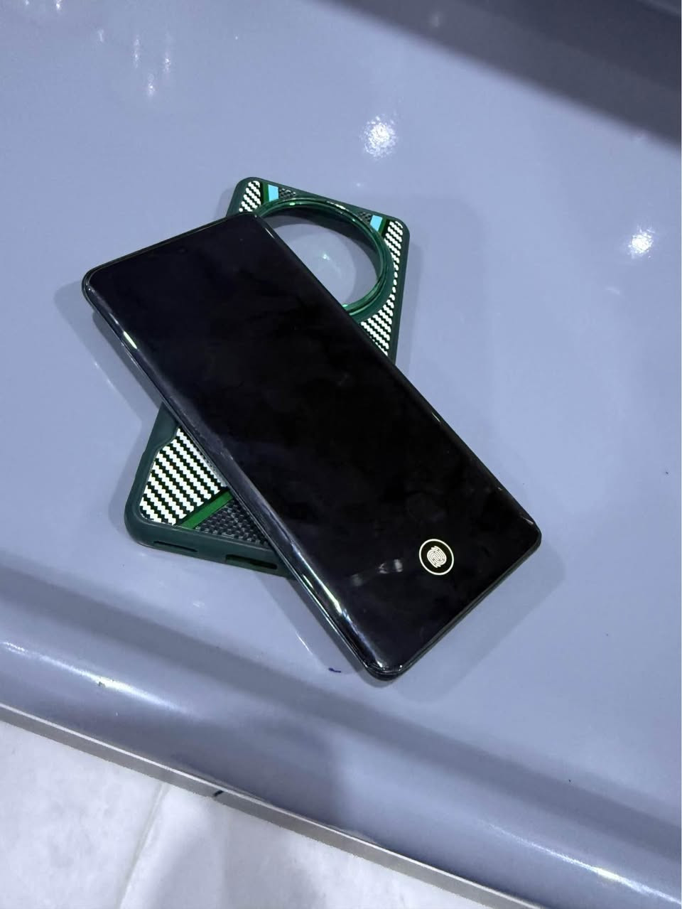 للبيع هونر X9بي 
ذاكره 256 
رام 12
دبل سيمكارت 
جهاز نضيف حيل مال بيت مابي اي عيب 
ملاحضه (فقط شاشه منجوا بيها فطر بسيط مامبين ولامئثر علا شي)
الجهاز شغال سيمكارت صوت اتصال كلا مابي اي عيب 
ونضيف شرط الفحص ومعروفه مواصفات الهونر 
سعره 220 وبي مجال 
موجود خاص 
وهذا رقمي *********** كركوك, العراق
