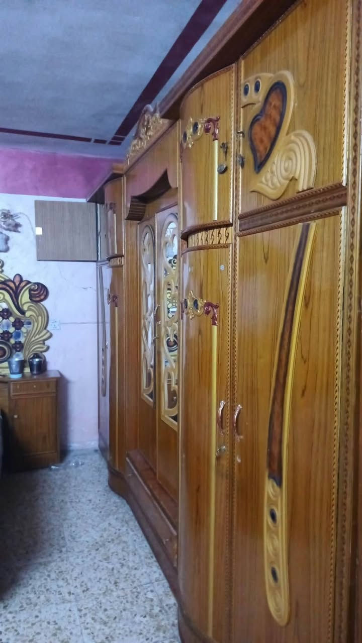 للبيع • غرفة نوم • أثاث