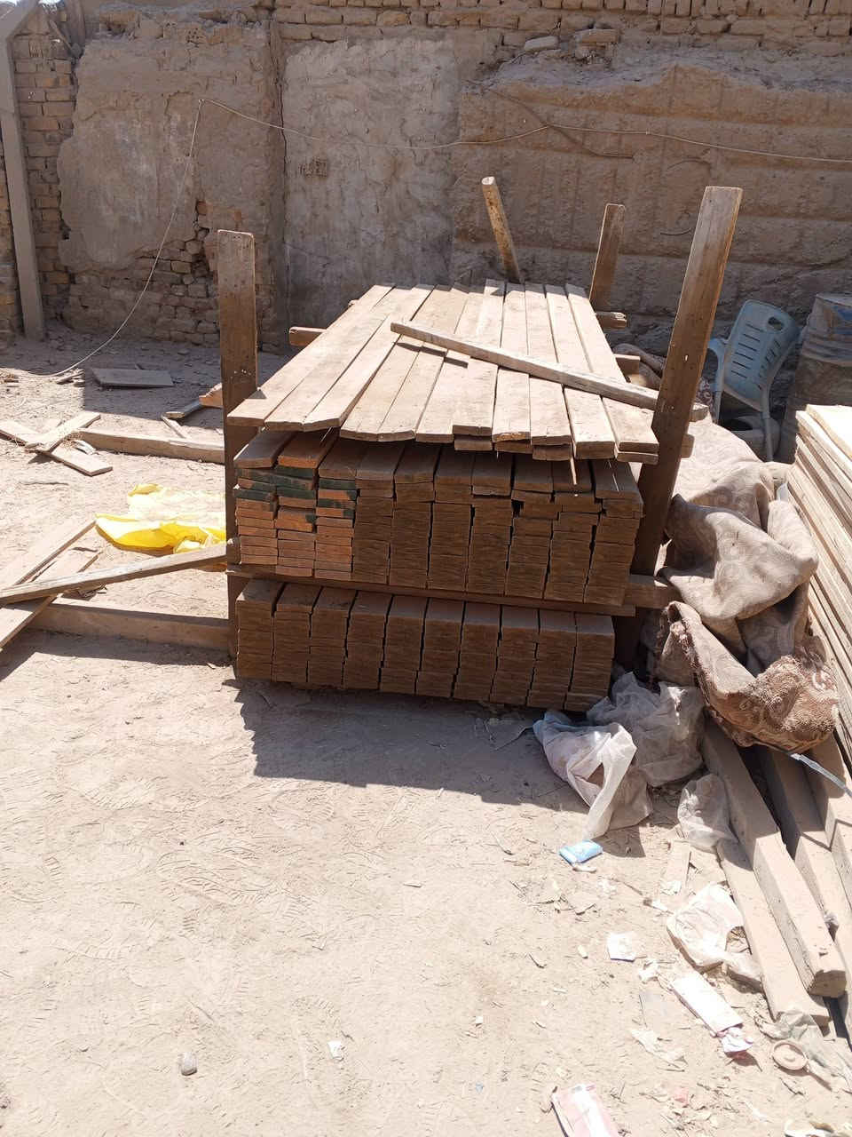 لوح طول 3 متر جديد للبيع لوزة الروسي الاصلي 
عنوان حله مركز مدينة *********** 
واتساب مفتوح
