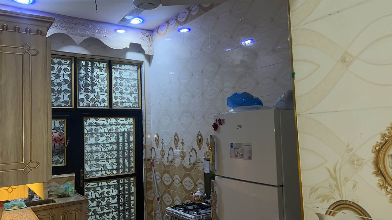 🏠 إعــــــــلان إيــــــــجار
السلام عليكم 🌹
بيت للإيجار في الفلوجة حي الشهداء 

✨ بناء 2022
🏡 البيت كامل من كلشي اثاث كامل 
🛒 متوفر كافة الخدمات وقريب من كل الاحتياجات

💰 بدل الإيجار: 400 الف
هاتف *********** 

المقاطعة 9 رقم الدار 7985 طابق ونص المساحة 125 م
