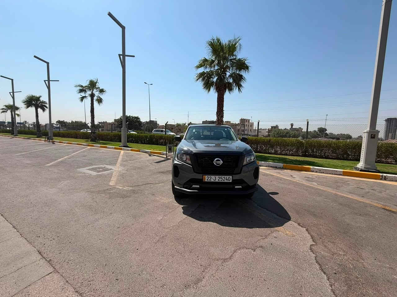 � للبيع — نيسان نافارا 4*4 2023 خليجي | حالة الزيرو  🔥
🚘 NISSAN NAVARA4*4, 2023
🇦🇪 وارد خليجي
📍 بغداد
✨ المواصفات والحالة:
▪️ ممشى 16,000 كم فقط
▪️ حالة السيارة جديدة ونظيفة جداً
▪️ استخدام قليل ومحافظة ممتازة
▪️ السيارة جاهزة للاستخدام ولا تحتاج أي مصروف
▪️رقم أربيل بأسمي 
▪️ الفحص متاح للجادين

💰 السعر: 21,000 دولار
🤝 قابل للتفاوض بالمعقول أمام السيارة

⚡ فرصة مميزة لمن يبحث عن نافارا نظيفة بممشى قليل — البيع للجادين فقط.

📞 للاستفسار والتواصل: ***********
