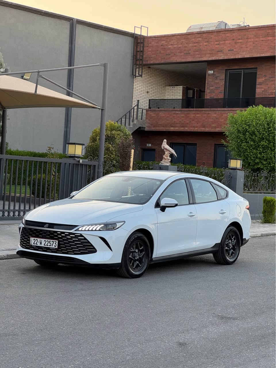 Byd quin plus 2025
17000km رويشتوة
ناو زةيتونىية سبوخ تةحديل تةزرة كوتى نية 
سحرى 133$ورقةو كةميك مجال
عنوان اربيل
📲*********** أربيل, العراق
