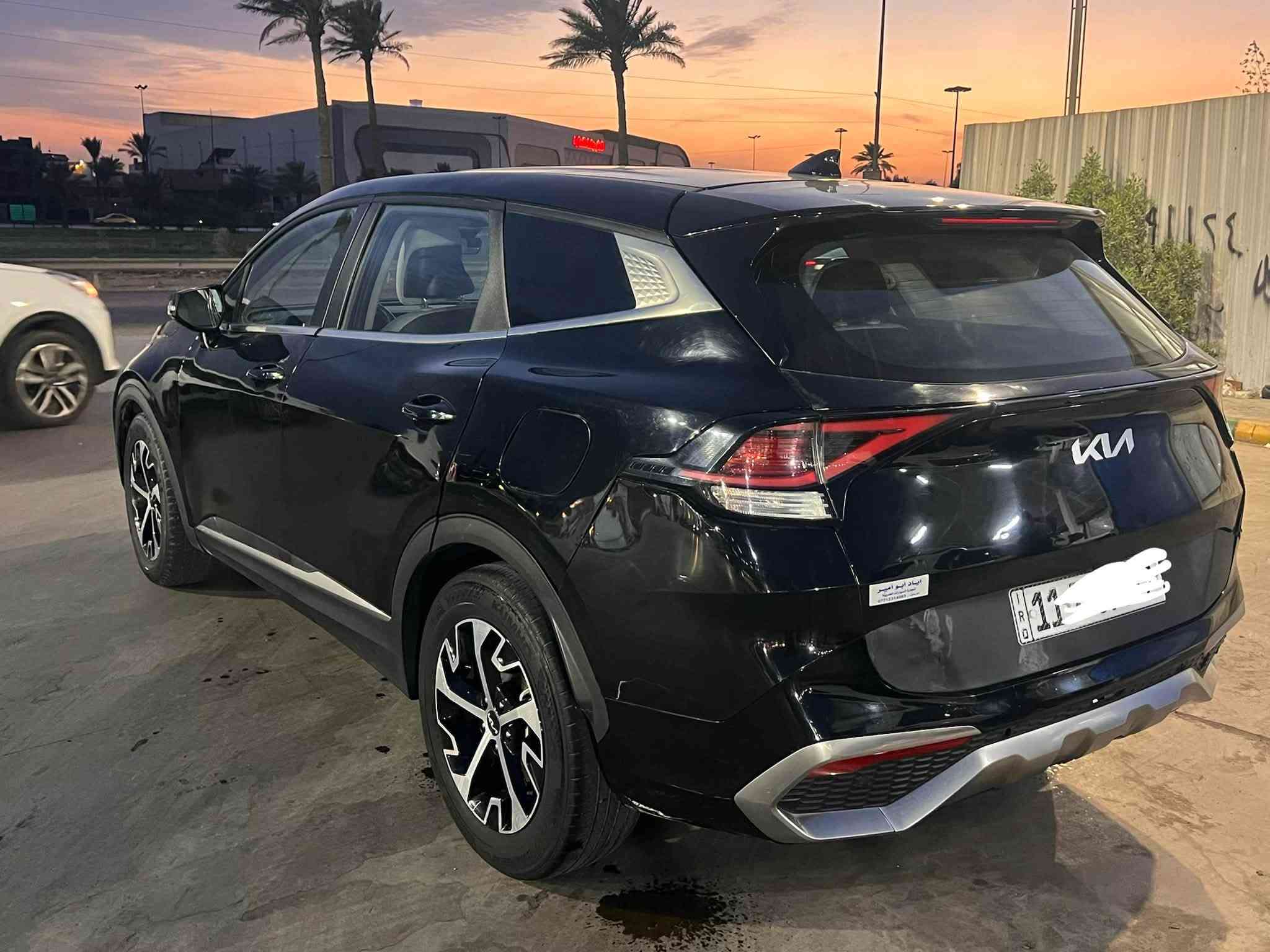 سلام وعليكم كيا سبورتج موديل ٢٠٢٣ رقم بغداد باسمي السياره فول مواصفات ما عدا البانروما حادثها موضح بالصور سيارة جاهزة من كل النواحي مكان سيارة بغداد 
استفسار اكثر 
***********

