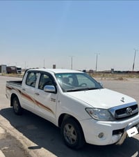 للبيع تيوتا بيكم رقم بغداد 2010  كير عادي  كير محرك كفاله  رقم وسنويه ...