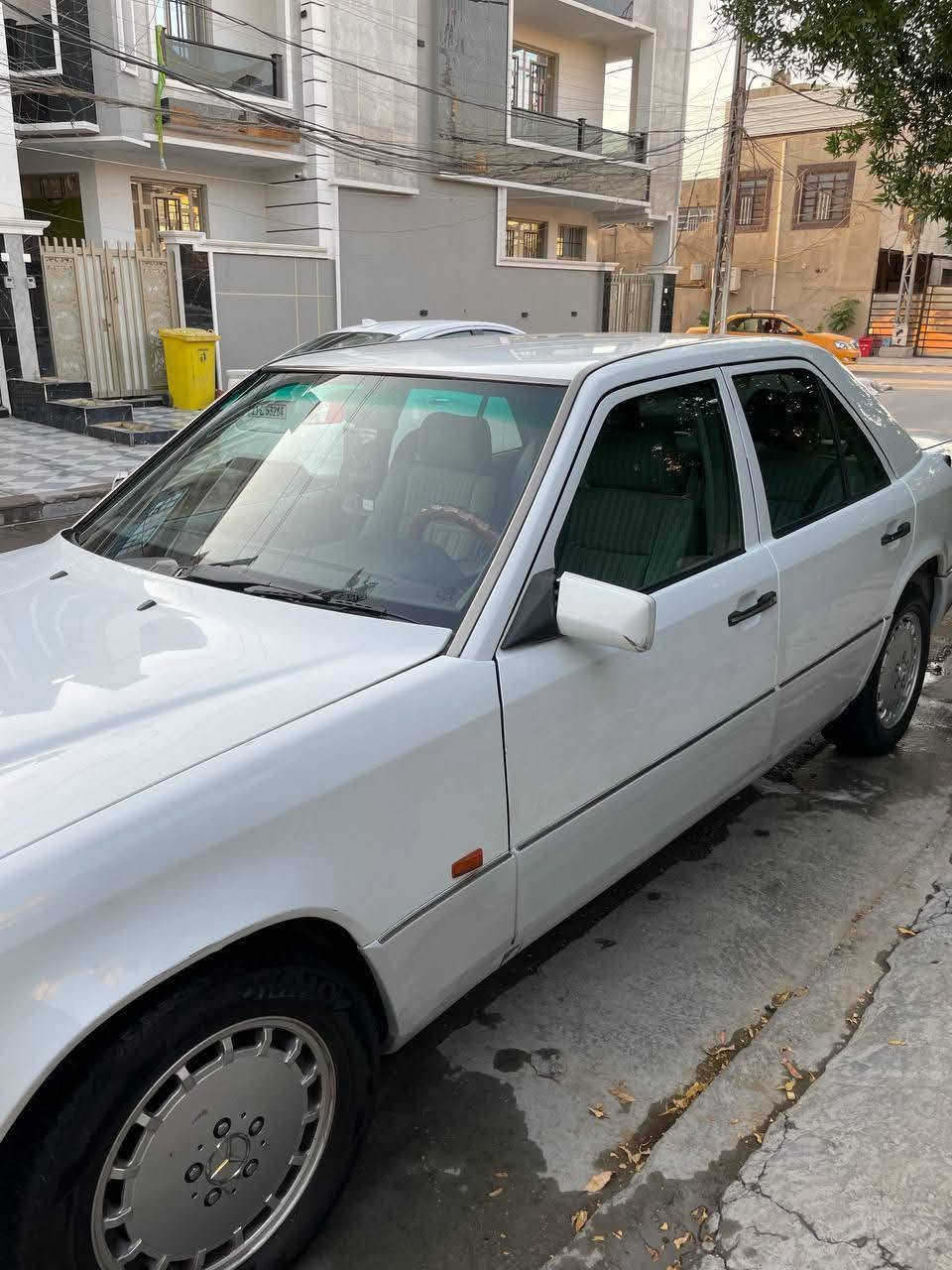 مارسيدس 300E • ١٩٨٧ • رقم انبار