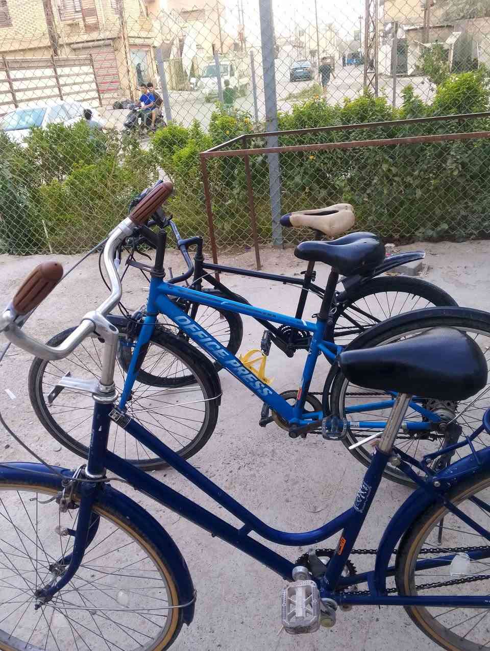 بي مجال C700 ازرق سعر 75 بي مجال C700
اسود سعر 35 بي مجال باسكل اسود مصبوغ خوان
بي نقوصات جوب مامي واير وسيم ماكير خلفي و
مامي واير وسيم بريك مامي فقط مكاني بغداد
البياع شرطة الخامسة *********** اني  خادم
