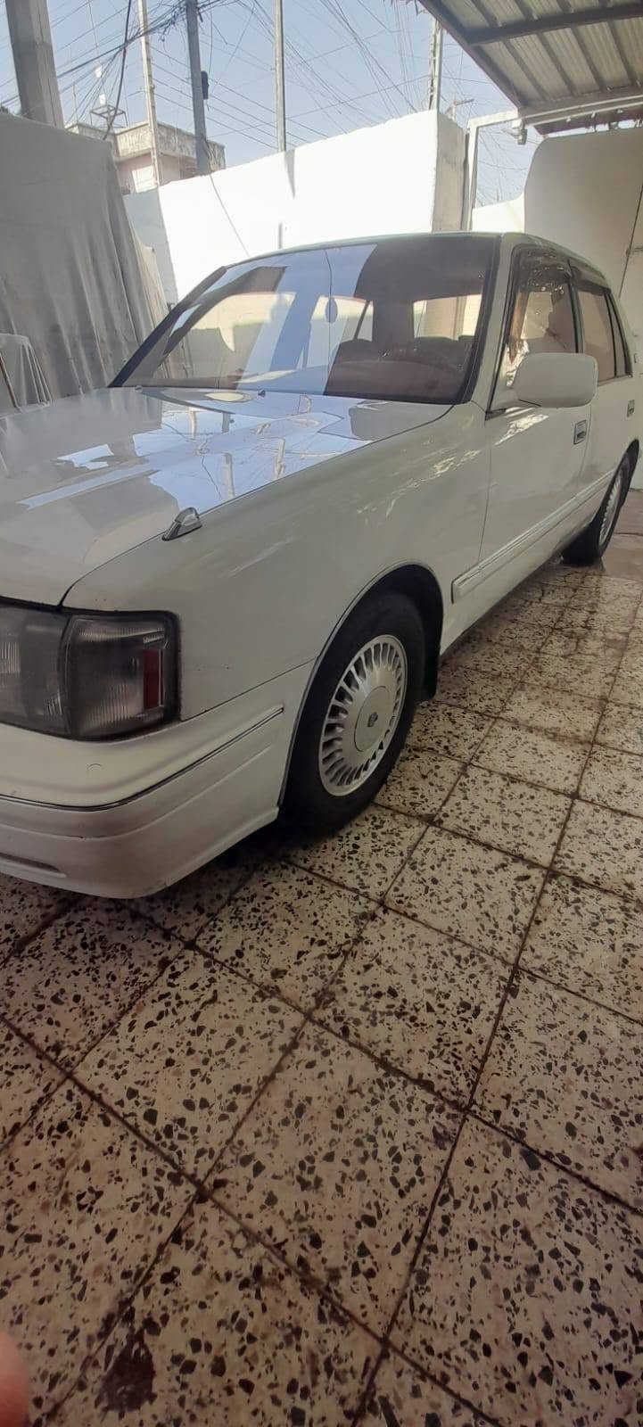 السلام عليكم للبيع راس الثور تكم أيسر ابلاد دواخل جوزي بغداد بسمي سنويه ل30 محرك 3000 مصبوغه عام سياره جاهزه من كلشي كل نقص مابيه للبيع فقط اعتذر عن المراوس السعر 100وبيه مجال مكان السياره البصره الاستفسار ***********
