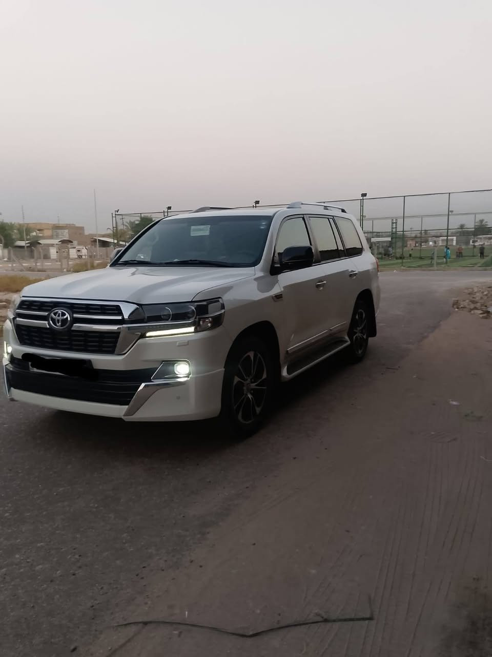 ملاحظه اني مكلف بلنشر السلام عليكم للبيع لاندكروز موديل 2019 ساز  اصلي رقم اربيل بسمي تريد تحويل او وكاله تدلل مكفول كفاله عامه من صبغ وتبديل وفتح  
فول مواصفات 1/1
بصمه تشغيل
5بصمات ابواب 
فتحه سلايت
كشنات ثنين كهرباء ثلاث حركات
كشنات جلد اصلي
عداد لكزز
زراكات
اشارة لكزز
مري شفط
شاشه ايباد
جنطه شفط
شاحن 
دبل ماوس
مثبت سرعه
سبعه راكب
ثلاث قطع تبريد
مطفايه حريق
محرك V8/4600
8ايرباك
حساس امامي +خلفي 
تحكمات ستيرن كامله
كامرة دوارة
وباقي مواصفات ساز معروفة
 ماشيه72 الف حقيقي
السعر (490) 
اللا ستفسار اتصل على الرقم ***********
مكان بابل حله ملاحظه اني مكلف بلنشر
