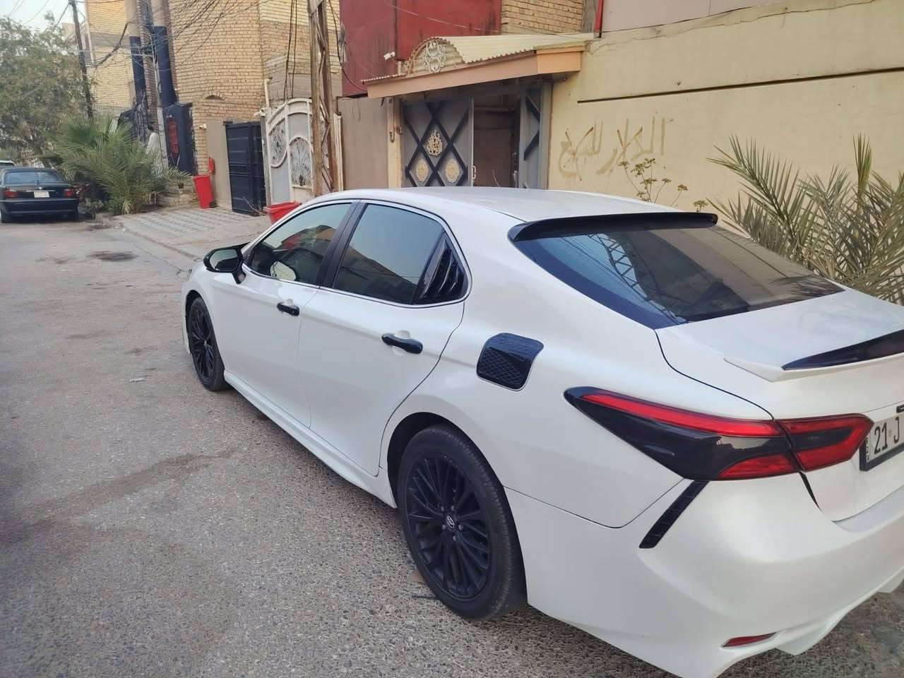 كامري 2018
رقم اربيل 
وارد امريكي SE 
مانع انزلاق كشنات جلد شفتات ستيرن مثبت سرعة 
وباقي المواصفات المعروفة 
سيارة جدا نظيفة احلى من الصور 
بيها اربع قطع صبغ
مكلف بالنشر 

للاستفسار 
‭***********‬
‭‬‭+964 780 141 3097
