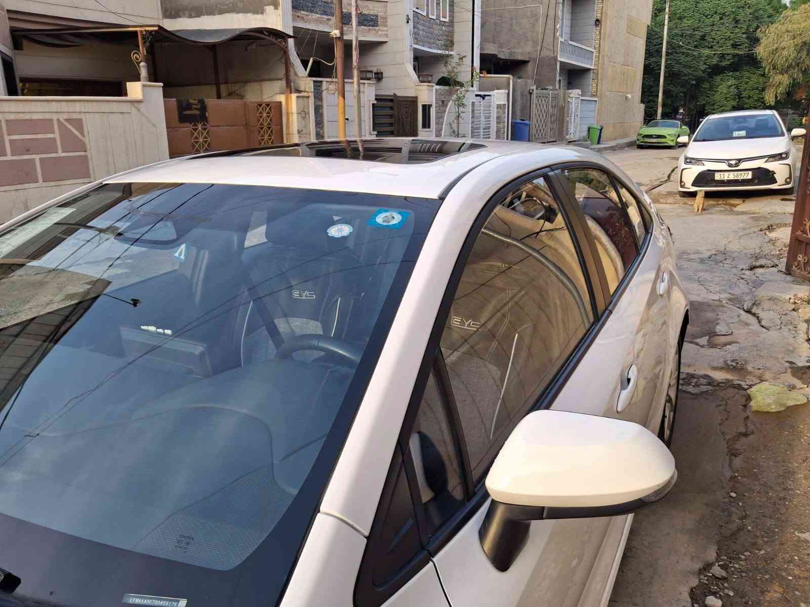 كورلا هايبرد • ٢٠٢٥ • طخة باب خلفي