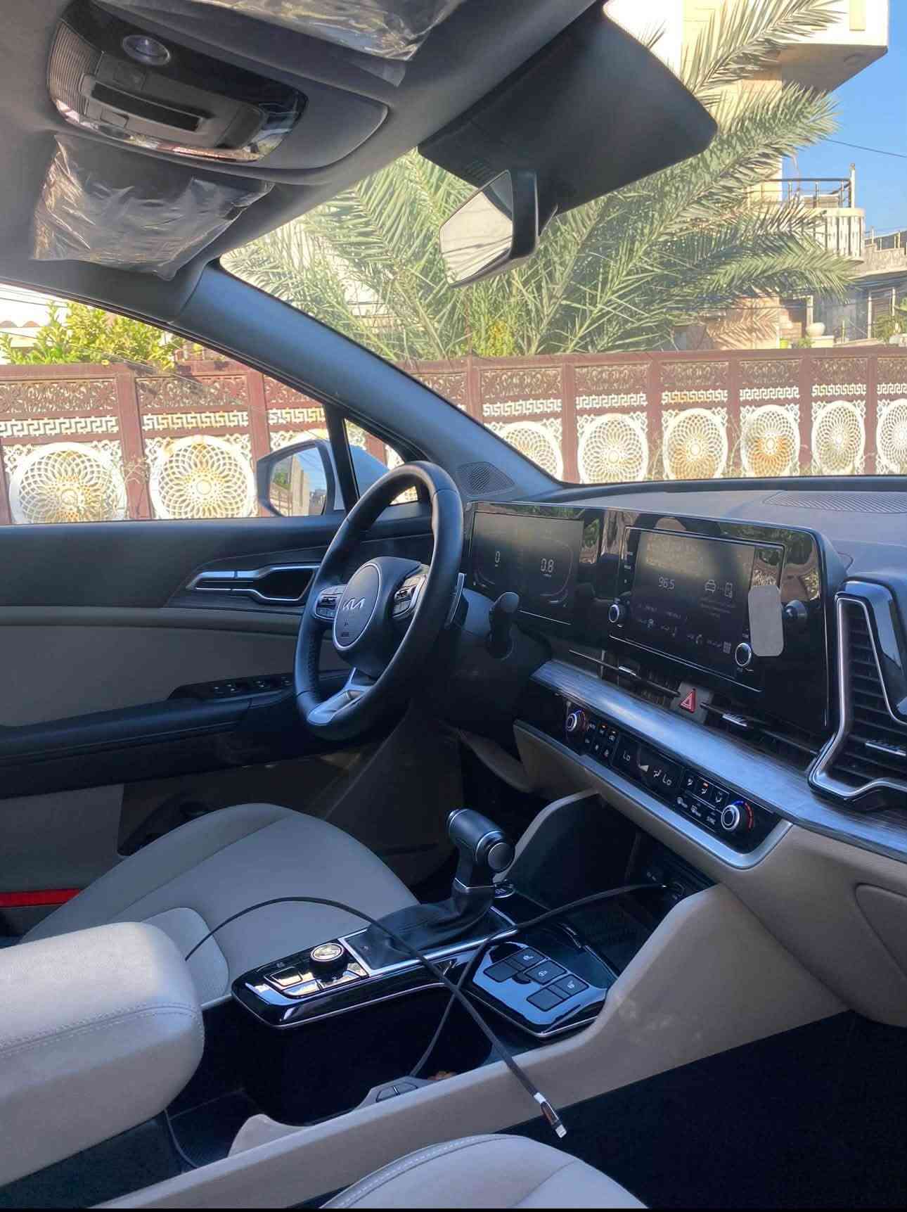 سلام عليكم كيا سبورتج موديل ٢٣ خليجي كفاله عامه ماشيه ٤٢ الف
بصمه
شاشه كبيره متصل
مري شفط اشاره بل مرايه
هندبريك دكمه كهربائي
حساسات امامي خلفي +جانبي
سبير منازل كتلوك الشركة
اتو هولد
شحن لاسلكي
لدات امامي بل شباك
مكاني بغداد الدورة 
*********** 
سعر 195 ورقة وبيه مجال بسيط
