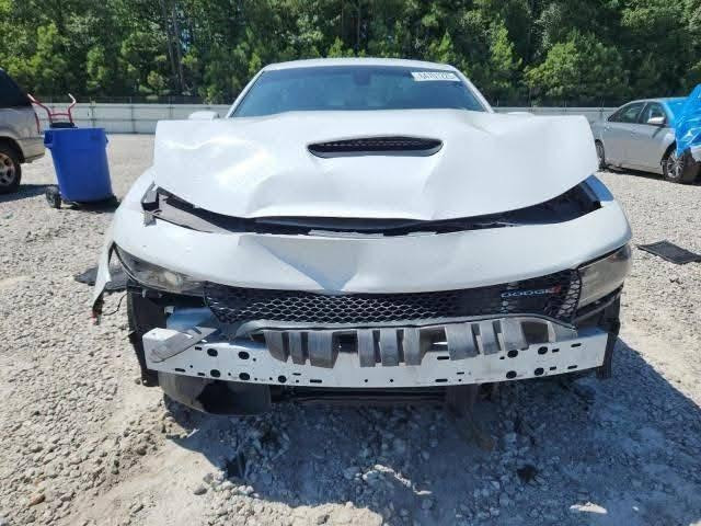 جارجر فئة gt موديل 2019 لون ابيض حادث خفيف وكما مبين في الصور ... مواصفاتها
-تشغيل بصمة
-كشنات حضن
-كراسي كهرباء
-مري هيتر
-شاشة كار بلي
-قطعتين تبريد
-تشغيل عن بعد
-تحكم ستيرن
-مكينة 6 سلندر 3600
-كامرة+ حساس اصلي
حدادية جديده توني مبدلها
تايرات الشركة مشلن والسيارة جديده كير ومكينة ونظافة فول
ماشية ١٠٠ الف ميل
ملاحظة السيارة رقم بغداد
باسمي 
رقم الموبايل *********** ناصرية, ذي قار
