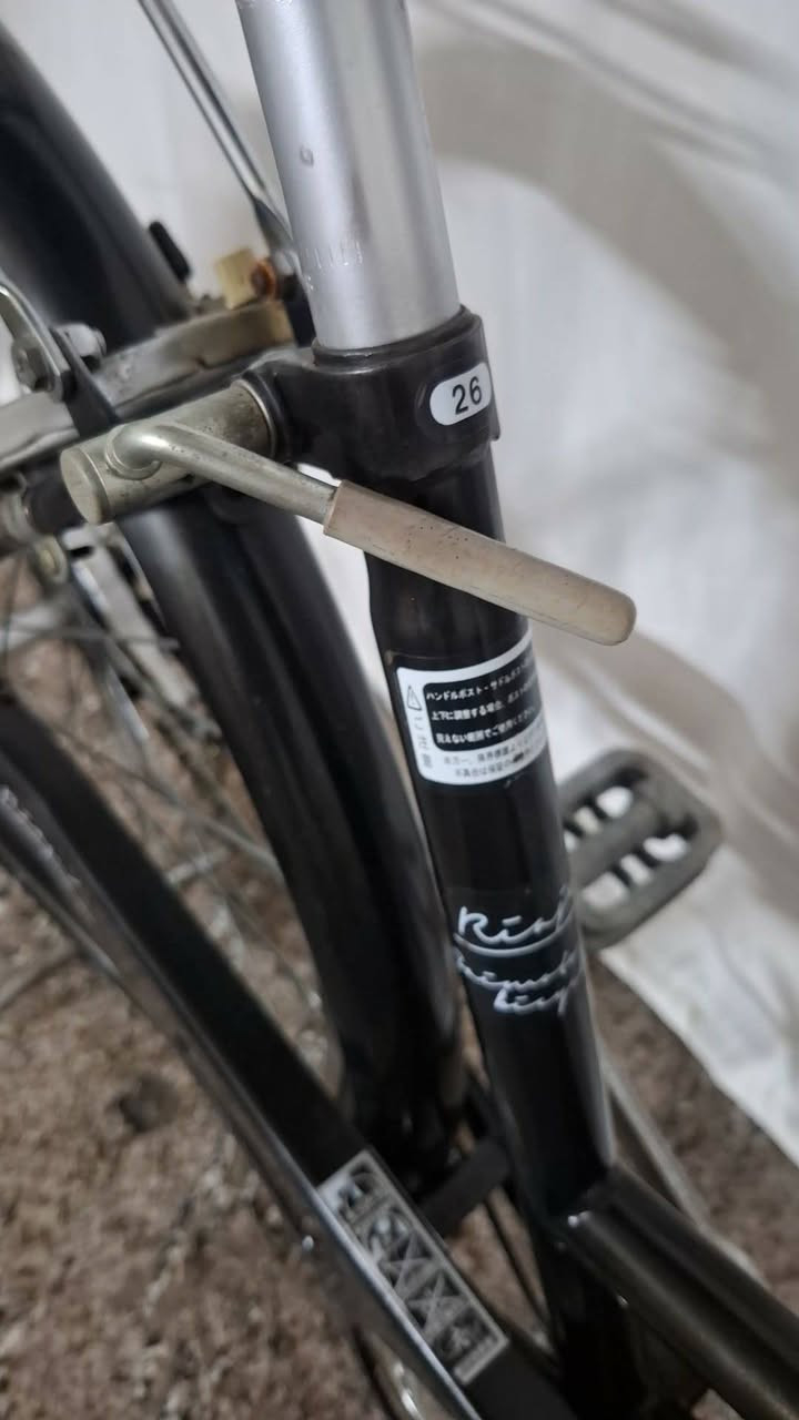دراجة يابانية بالة – Super Original 🚲
​إذا كنت تبحث عن الجودة الحقيقية والمتانة العالية، فهذا هو الخيار الأفضل!
​النوع: سوبر (Super Original) – بالة ياباني أصلية
​الحجم: 26
​الموديل: 2017
​نظام السرعات: 6 غيارات تعمل بكفاءة وبدون أي مشاكل
​القفل: قفل مركزي (Central Lock) 🔒
​الحالة: نظيفة جداً، جاهزة للاستخدام 100% ولا تحتاج لأي مصاريف
​📍 الموقع: أربيل
📞 للتواصل: ***********
