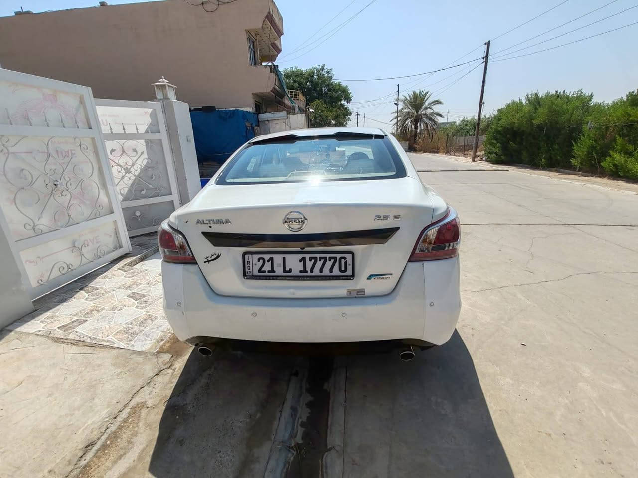 سلام عليكم لدينا التيما موديل 13خليجيه مقفوله من الصبغ و من الضربه انتصل على الرقم واتساب ***********
