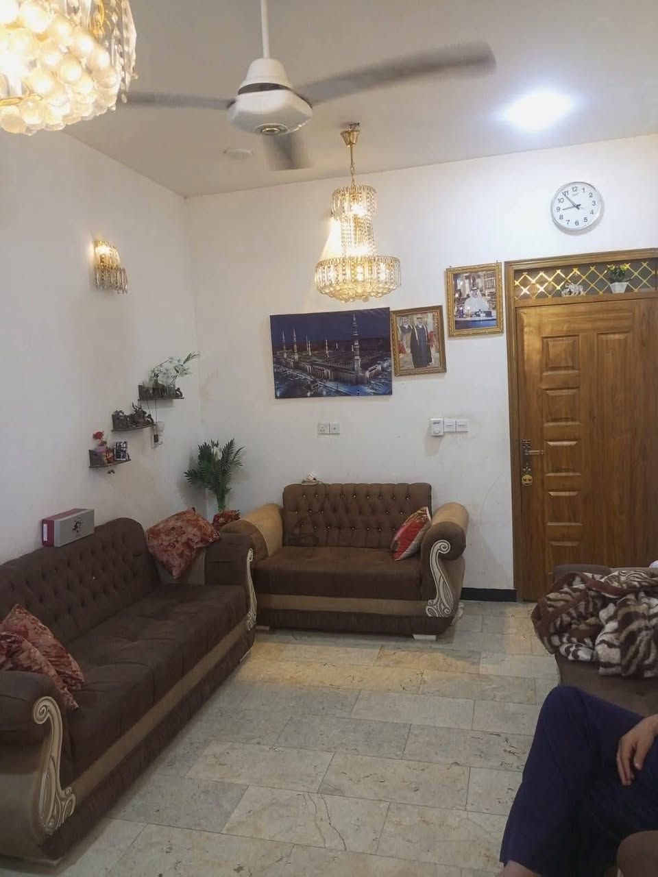 للبيع بيت 🏡 طابو صرف فى #حي_الجهاد الاساتذه خلف اربع شوارع #مساحته٧٥م يحتوي على #اربع_غرف نوم 😴 وصاله ومطبخ وصحيات عدد #اثنين بناء حديث أرضية #البيت_مرمر للإستفسار اتصال على #الواتساب على الرقم ***********
#الجميع

