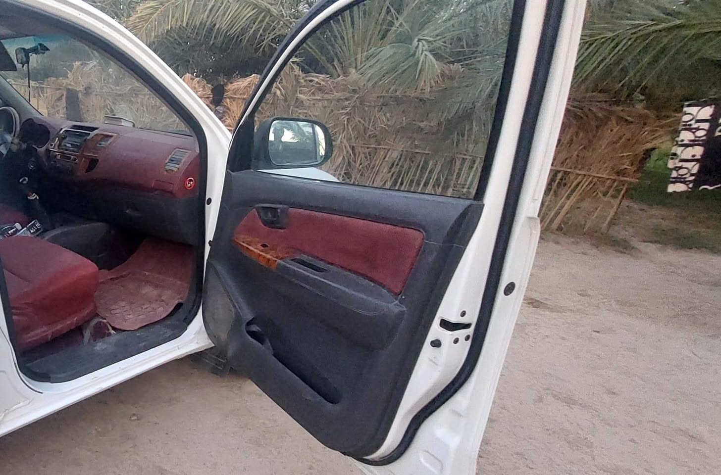 مكفولة • ٢٠١٢ • جاهزة