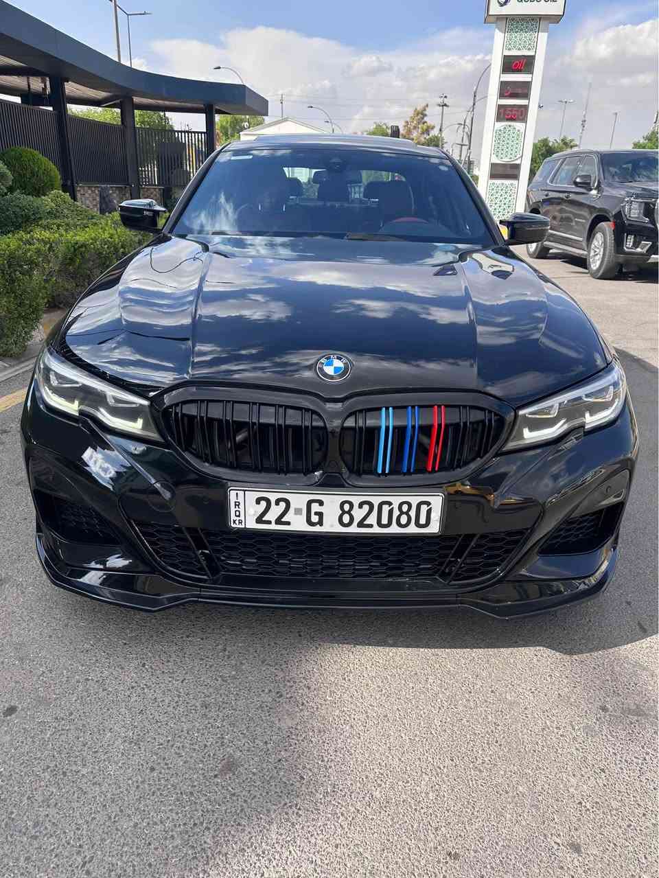 بي إم 330i • ٢٠٢٢ • رقم أربيل