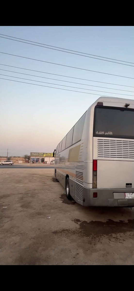 سلام عليكم  من رخصت الادمن البيع باص 350عاليه.   بيع مستعجل مكان البصره ***********

