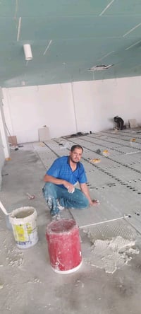 ابو ملك المصري خلف سيراميك