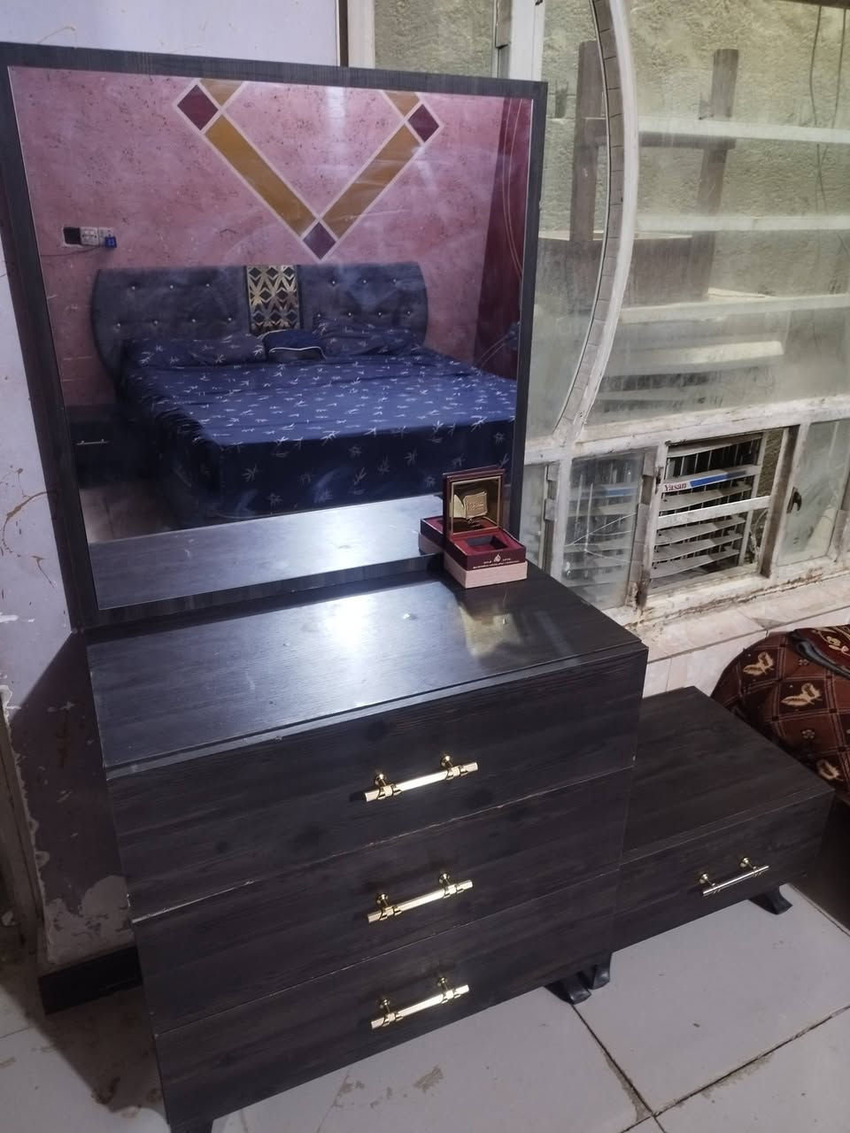 يا الله بيع مستعجل غرفه تركيه 5 قطع نضيفه جدا استعمال قليل نضام كنتور سلايت سعر 175 الف سعر اخو البلاش مكاني ابو غريب شهداء شارع السكلات  *********** وات ساب
