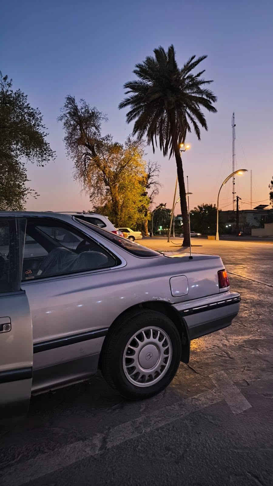 🔥 للبيع – هوندا ليجند كوبيه KA3 موديل 1990 🔥

للناس اللي تعرف قيمة السيارات اليابانية من السيارات النادرة والمميزة، خصوصاً نسخة الكوبيه.

✔️ موديل: 1990
✔️ محرك: 2.7 V6
✔️ كير: عادي 5 سرعات
✔️ اللون: رصاصي غير محدد
✔️ داخلية: جديدة ومرتبة
✔️ جام: كهرباء
✔️ سلايد روف: شغال
✔️ تايرات: جديدة
  زوج سكنات جديد ممشدود   
📍 الموقع: بغداد

💰 السعر: 38 ورقة – قابل للتفاوض بالمعقول 

📞 للاستفسار والمعاينة:
***********
