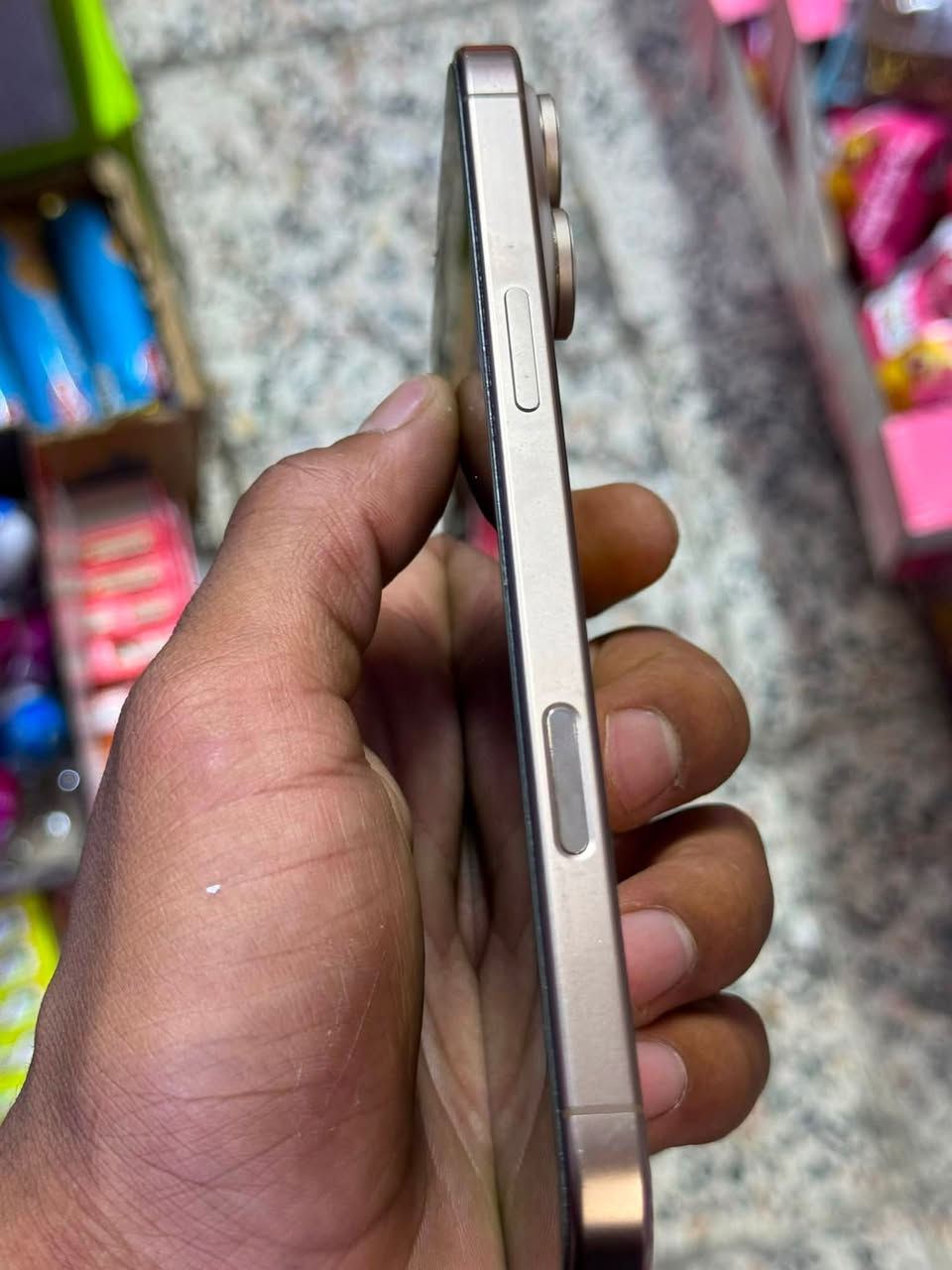 سلام وعليكم جهاز 16 برو ماكس شرق اوسط ذاكره 256 بطاريه جانت 97 نزلت 94 سبب تحديث جهاز كفاله عامه من الزلق مامفتوح سعر عل خاص مكاني بصره
***********

