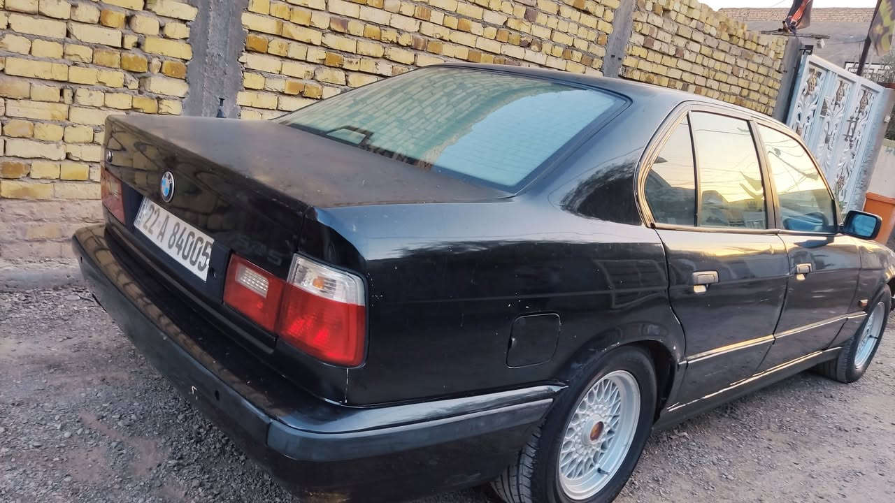 سلام عليكم 
٥٢٥ اصل مسكر موديل ٩٢ 
رقم اربيل دولي راعيها بالحله
تخم تاير جديد 
ويل خليه اصلي 
غرفه جلد تخبل لا شگ ولا تلزيك 
كهربائيات من الدعاميه للدعاميه بلاد 
تخم ماصدات جديد 
Abs شغال 
تبريد شغال لاكن قبل يومين طلع صوت بالفان 
مكينه بيه بداية تبخير وشرط ترايك وين ما تريد لاتنقيص ولا نضح 
معروضه ب50 مكاني حله ***********
