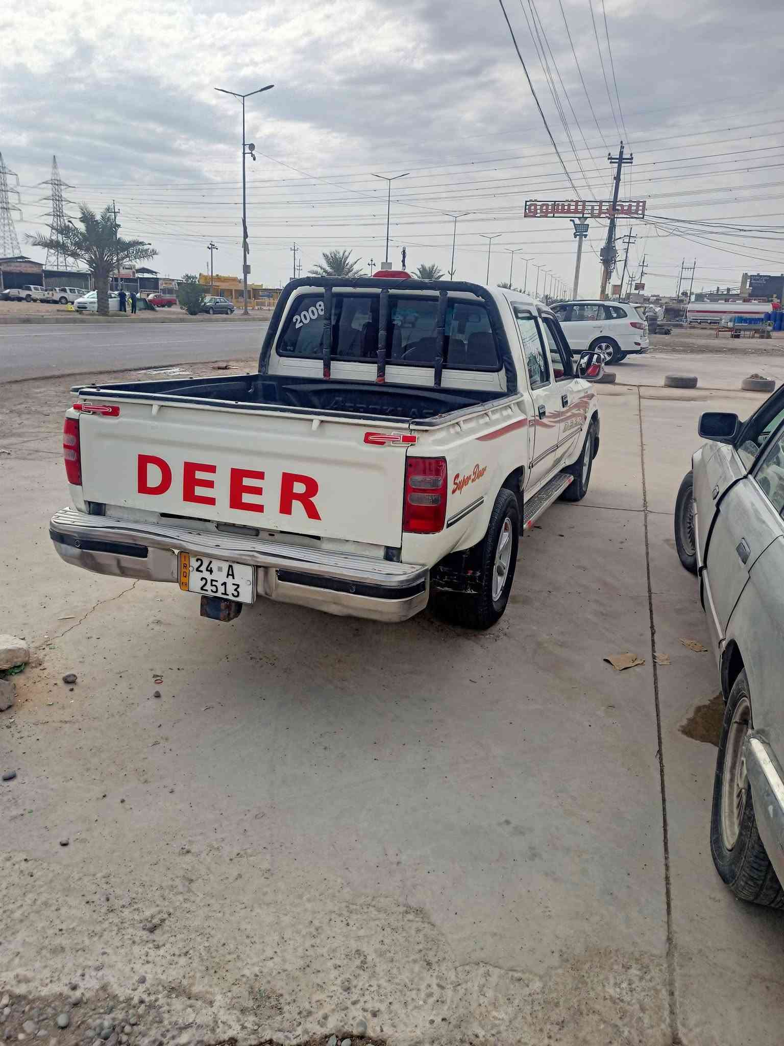دير DEER للبيع
موديل 2007 مواصفات 2008 نوزل 
رقم دهوك باسمي سنويه لل 2031 وهزة جديده ما منتهيه 
كوبون بانزين بيها 
كير ومحرك واكسن وشواصي  كلهم شرط 
سياره  نظيفه وجاهزه ما تصرف عليها ربع
بيها مكانات صبغ ابيع احزام لا تعبني ولا اتعبك ...
السعر 56 ورقه وبيها مجال
رقم الهاتف ***********
