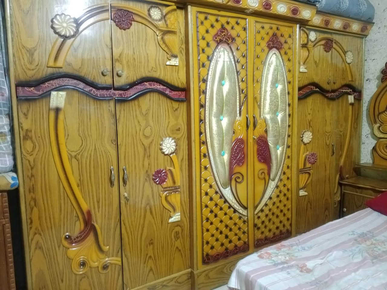 غرفة للبيع • نضيف • لظرف