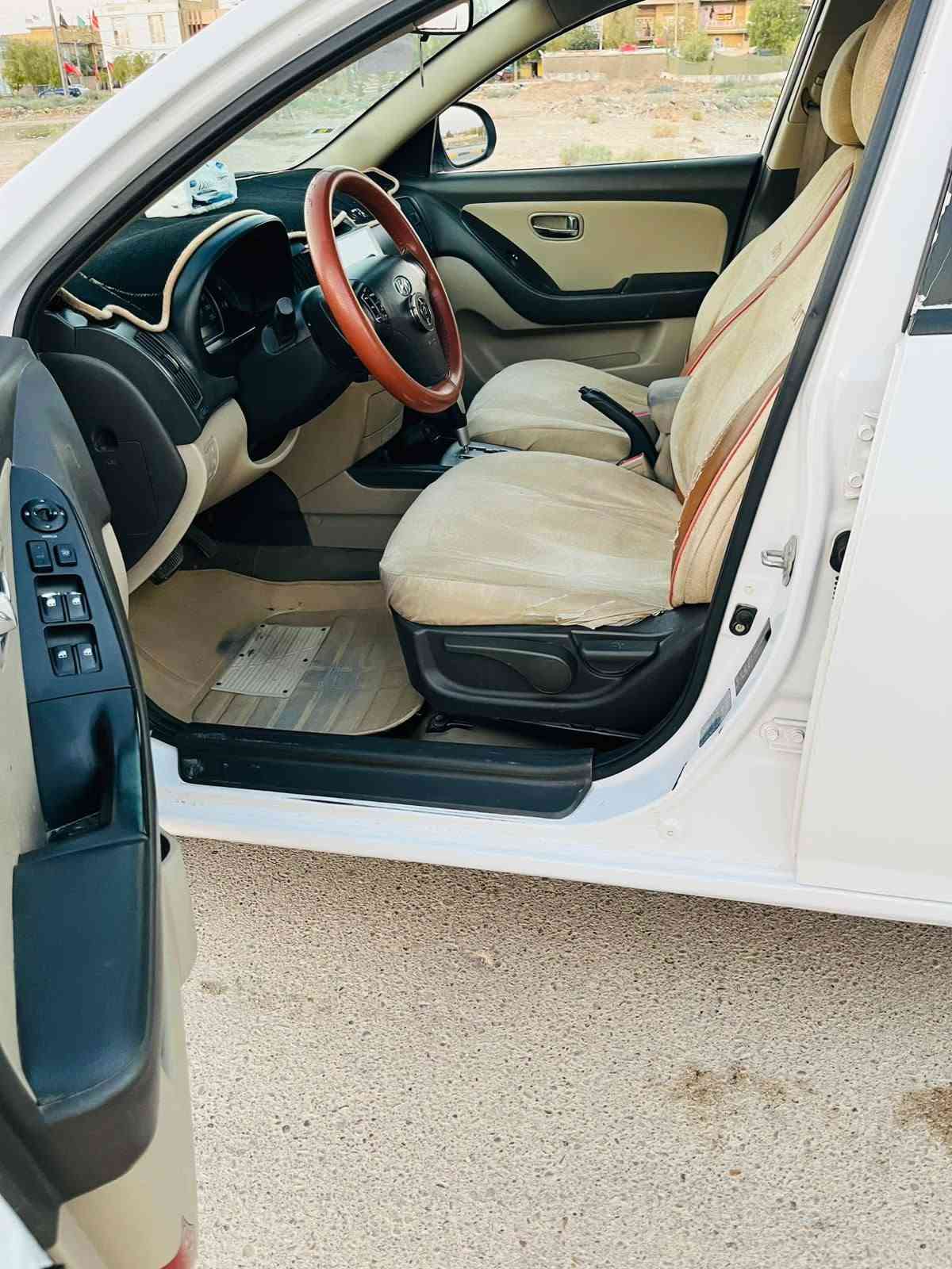 سلام عليكم البيع انتره 2011 خليجي فول مواصفات فتحه تحكم ستيرن اريل لون ثلجي  سياره محرك 1600 مذكور سونار وياهه مكان بابل جبله  سعر 93 لاستفسار ***********

نص مكتوب في الصور:
- سونار أبو مازن لفحص السيارات بالسونار بأحدث الأجهزة الصبغ - فحص الخدوش - السمكرة والتبديل برمجة وتحديد أعطال كمبيوتر السيارة العنوان : جبلة قرب معارض السيارات // بادارة أبو مازن *********** / مازن *********** التقرير النهائي للفحص رقم المركبة : 88038 A 11 سنة الصنع : 2011 النوع والماركة : النترا الوقت والتاريخ : 15 / 9 / 2026 الملاحظات : الجانب الامامي: تبديل الدعامية والبنبد + تصليح مقدمة والشاصي الجانب الخلفي: صبغ الدعامية + رصعات وخدوش + دفعة خلف الدعامية القمارة: يوجد رصعات وخدوش الجانب الايسر: تبديل وصبغ البابيين والجامغ الامامي + صبغ + بارد + ضرر اسفل التكمة الوسط الجانب الأيمن : تبديل وصبغ الجامغ الامامي + صبغ + معجون + بارد + رصعات وخدوش الصبغ / تكحيل وتبديل البارد الخدوش/الرصعات ملاحظة : نخلي كامل مسؤوليتنا بعد انتهاء الفحص وتسليم التقرير الى الزبون غير مسؤولين عن القطع ( الكص ) غير مسؤولين عن سلامة الشاصي والعيب الشرعي