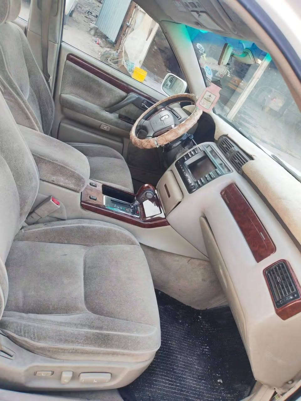 السلام عليكم للبيع او امراوس ملكه موديل 2002 سياره جاهزه محرك او كير جدد ديفور تبريد شغال مكفوله من كص رقم كركوك السعر 65 الشراي *********** / ***********
