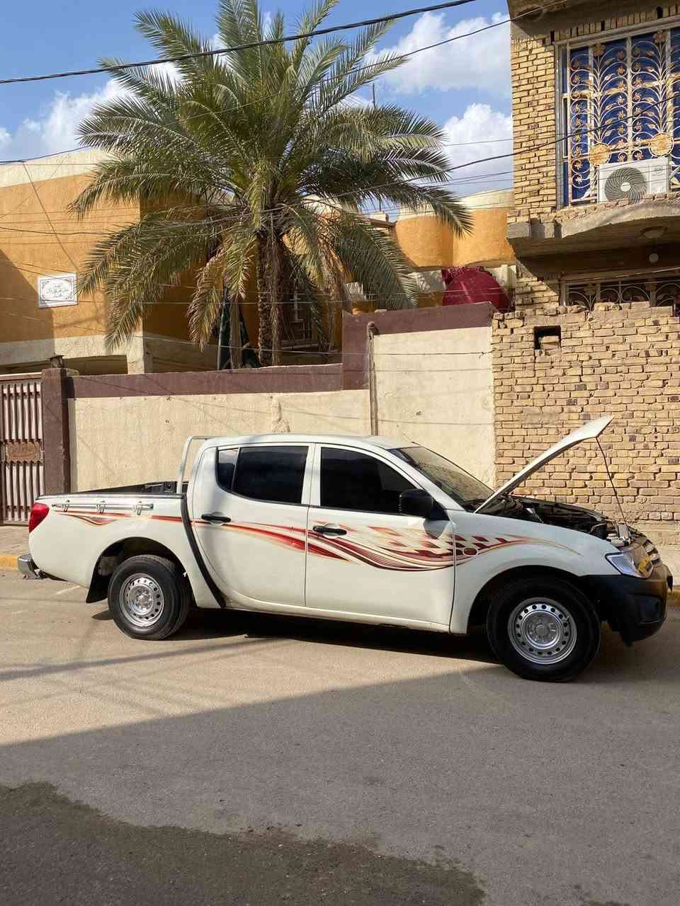 السلام عليكم 

ملاحظة: اقرة المنشور قبل لا تتصل 

 ترهم بيع او مراوس بأحدث فقط 
بيكب متسوبيشي L200 والسيارة استخدام شخصي مو مال مزاد 

موديل 2007 
محرك كاز اصل الها حصة بكل المحطات  

محرك جديد
باتري جديد
كير بلاد جديد 
تخم تاير جديد 
حدادية نضيفة 
كهربائيات كلها شغالة 
بدون اي نقص 
بك لايتات جدد 
لايتات جدد
شباك نيكل جديد
غرفتها جديدة ومدوشمة فوكاها والأرضية والتنتة هم مغلفات
جام يصعد وينزل 
بم جديد
تاروسة جديدة
سنتر لوك شغال وبيها سويچين 
راديتر ماي جديد 
وراديتر تبريد هم جديد
يعني أنسى الحماوة 
مكفولة من الخياس والتبديل وتصليح الخياس 
بيها رشات صبغ ابيعك ( صبغ عام ) 

هية موديل 2007 لازم بيها ملاحظات 

ورقم بابل دولي ومميز وهزة جديدة وسنوية 2029 بأسمي

السعر 78 ورقة قفل

مكانها ديوانية

*********** اتصال + واتساب
رجائاً فقط الشراي يتصل
