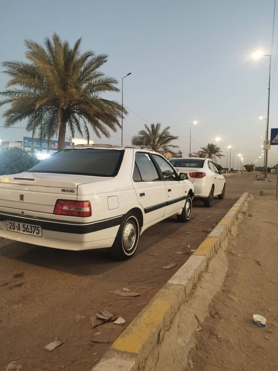 سلام عليكم بيجو لميس مدبل 16 رقم نجف دولي 
مكينه كير حداديه تخم تاير وتبريد تتفئ كله فول 
سياره بيها قطعتن بدون دواخل  سياره مدوشمه نحله 
السعر ،45 وبيها مجال مكاني نجف 
***********
