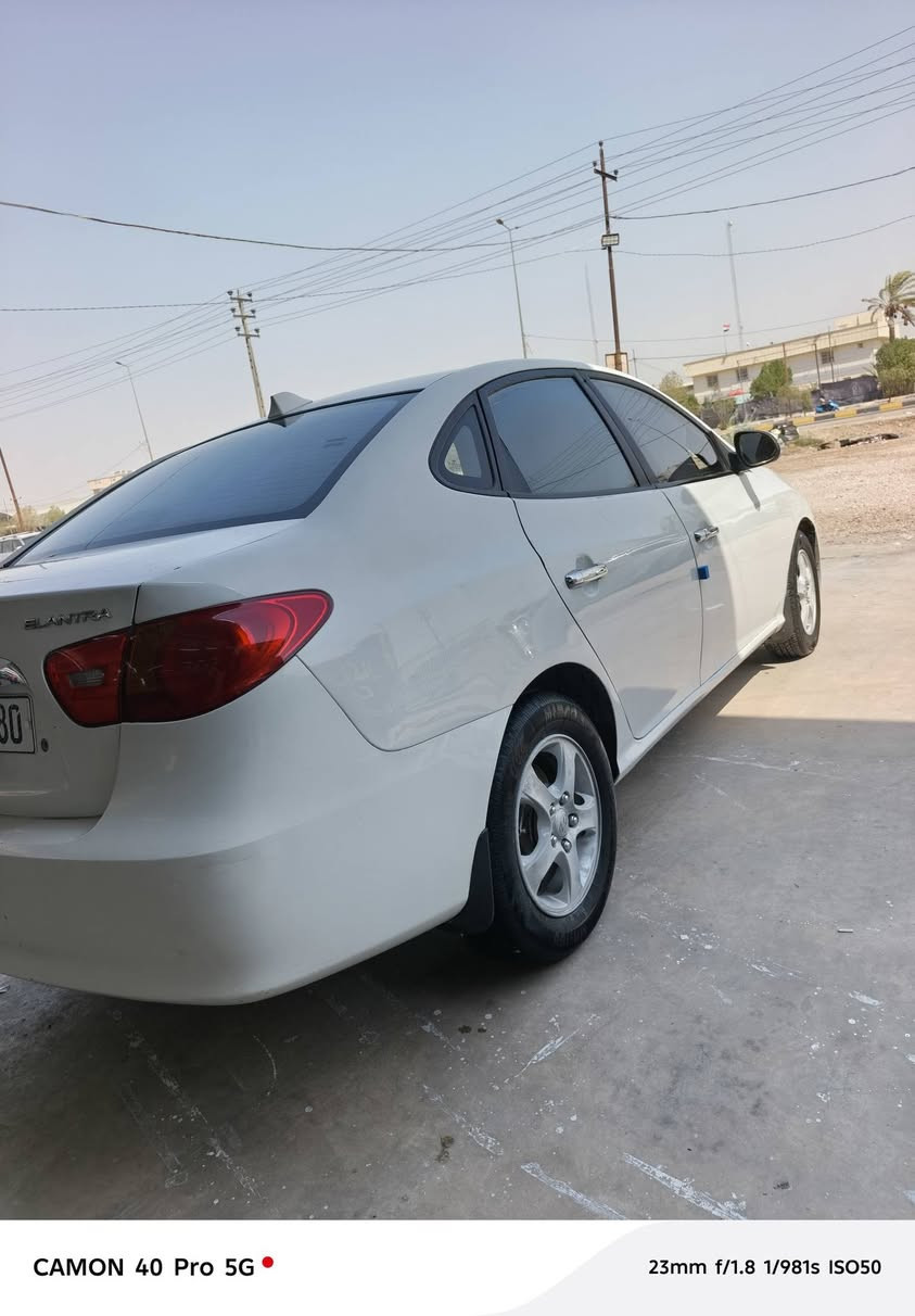 السلام عليكم ..
النترا 2010 خليجي 
بيها رشات صبغ ابيع حزام سياره حلوه ونضيفه ونصبتها حلوه 
رقم بابل انكليزي تحويل ثاني يوم 
مكينه 1600 دوش دكشن عالي 
كير ومكينه كفاله 
تبريد ثلج ❄
حداديه جديده 
تخم تاير جديد 
سياره مال جناي مامتعوبه 
السعر 75 وبيها مجال بسيط 
مكاني الديوانيه 📍
***********
