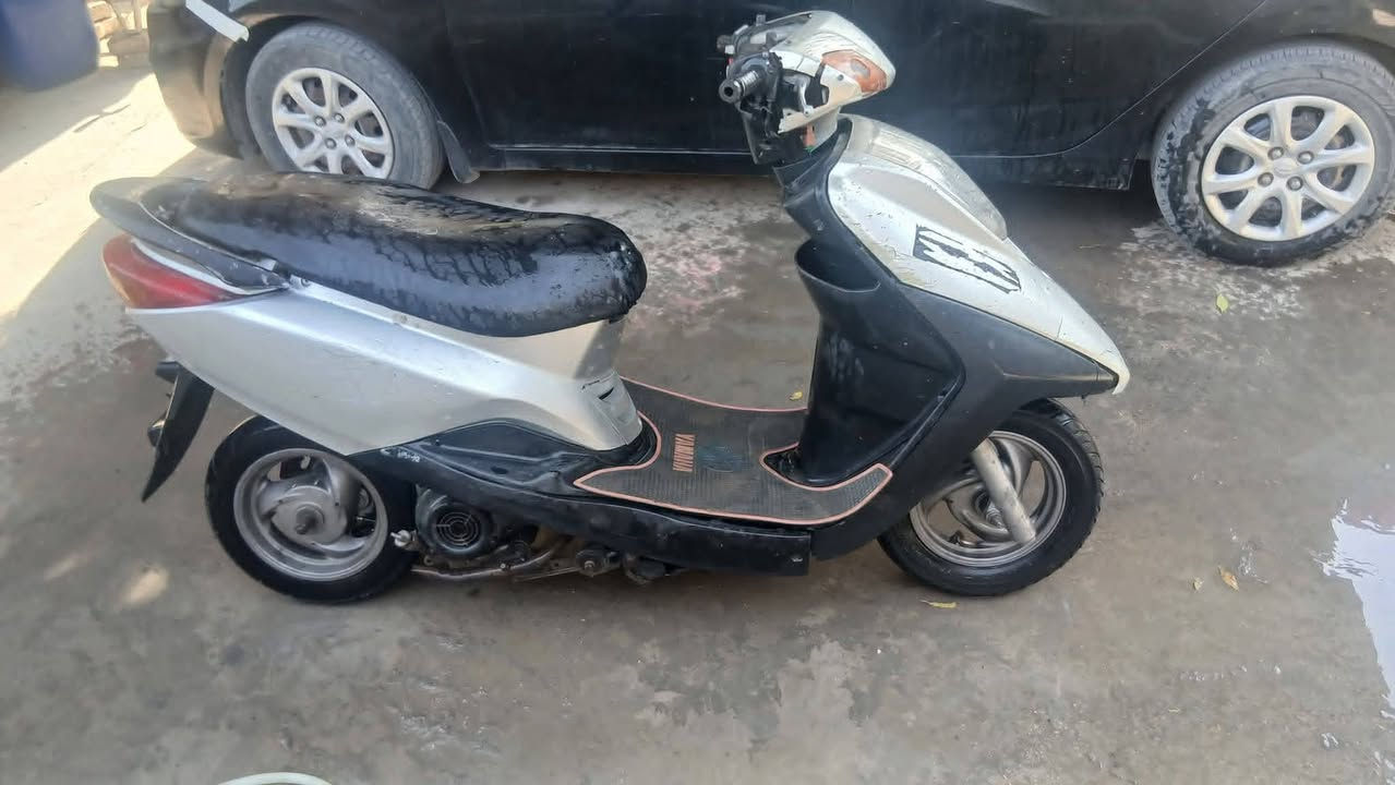 دراجة بريز نقص صالنصة محرك مابي
لا تنقيص ولا تبخير ولانضيح نضيف صافي 
سعر 250 وبيهة مجال
للستفسار *********** 
واتساب    ***********
