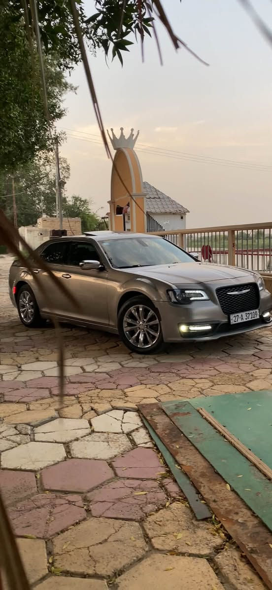 اوباما ..أعيد النشر بسبب الوعود الكاذبه 

للبيع فقط 14 محدث 19  

فول بنوراما كشنات حظن جلد تدفئه وتبريد 

بردة خلفيه 

+ كامرة خلفيه دوارة 

وبيه مواصفات هوااي معروفه 

شوف العين السياره جديده 

رقم ذي قار بسمي حلوه سيارة وجاهزة 

محرك كير تايرات وحداده خلفي وامامي 

تبريد ثلج حادث خفيف 

جاملغ وشبر من البنيد فور ويل ملغي تو ويل حالياً السعر ١٣٣ بيه مجال 📍مكاني بصرة كرنه  

***********
