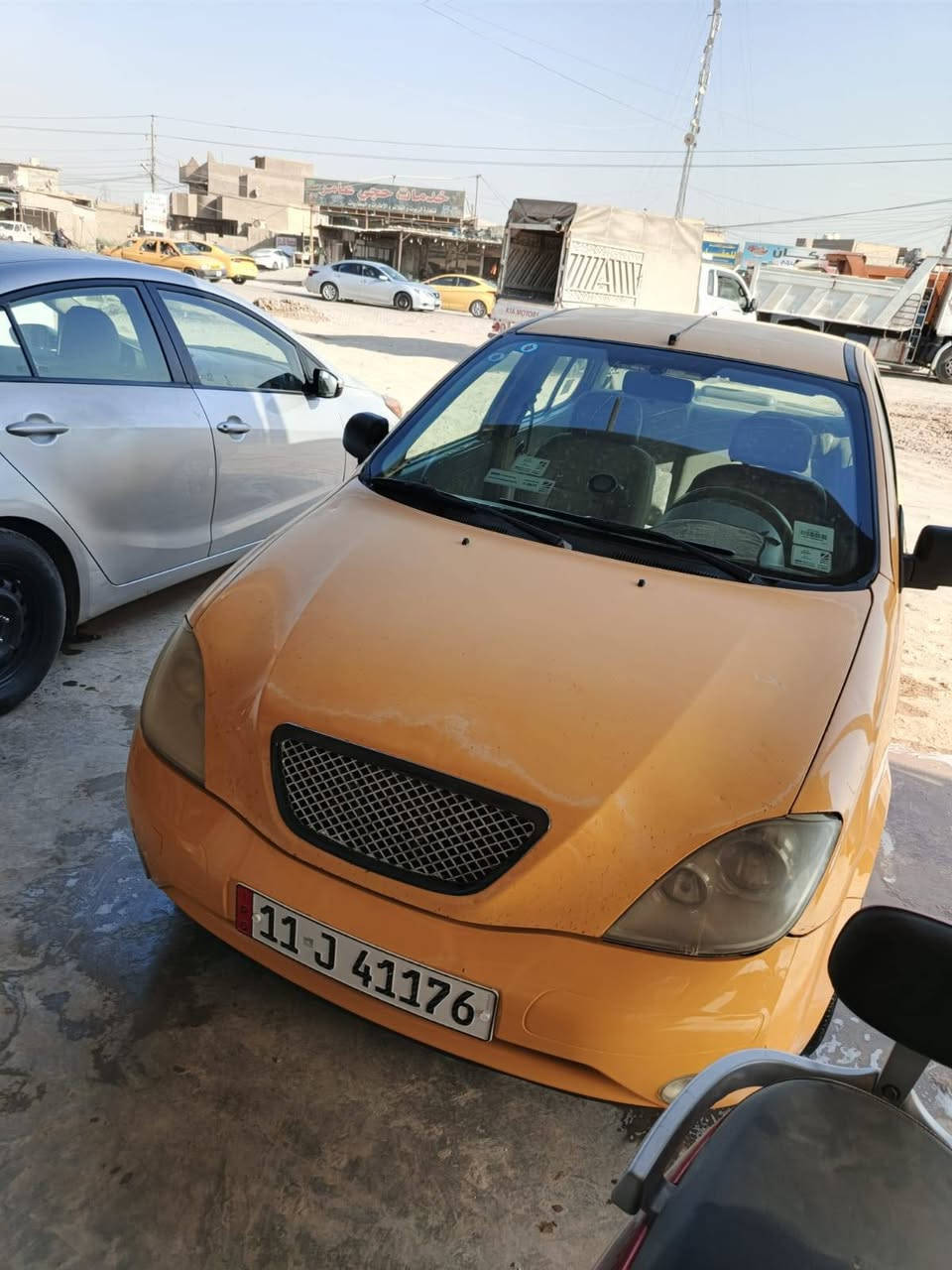 سلام عليكم من ارخصت دامن الكروب طيبه موديل 15 سياره مرتبه ومال خبزه بسمي رقم نكليزي محرك تبريد تاير باور سياره كلها كامله مابيها اي نقص عنوان بغداد 32 وبيها مجال حق جيه ***********
