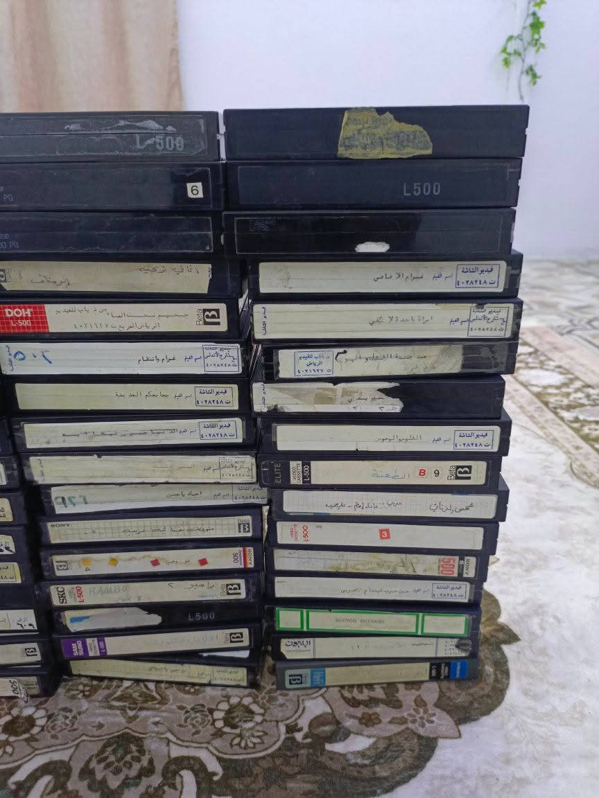 بيع 
اشرطه فديو كاسيت بيتماكس 
نسخ اصليه مال الكويت العدد 70 كاسيت جدا نظيفات 
استفسار *********** 
السعر على 1250 الكاسيت الواحد 
يوجد توصيل
