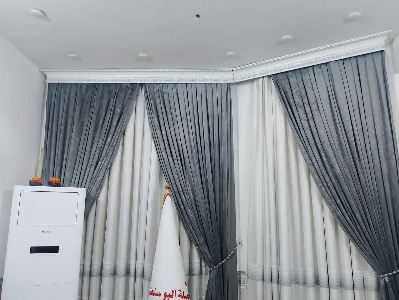 🏡 للبيع – بيت 100 م طابو ملك صرف   طابقين ونصف سنه- البناء 2025
📍 الموقع: البلديات – الصحفين 
📌 خلف معجنات عسل قرب الشارع العام 
━━━━━━━━━━━━━━━━━━
🏠 مواصفات العقار: 🔹 المساحة: 100 متر 🔹 طابقين ونصف
 الطابق الاول استقبال صاله مطبخ  غرفه نوم  خدمات خارجي وداخلي 
الطابق الاثاني غرفتين نوم +خدمات 
الطابق الثالث غرفه نوم + خدمات 
━━━━━━━━━━━━━━━━━━

📞 للاستفسار  ☎️ ***********
