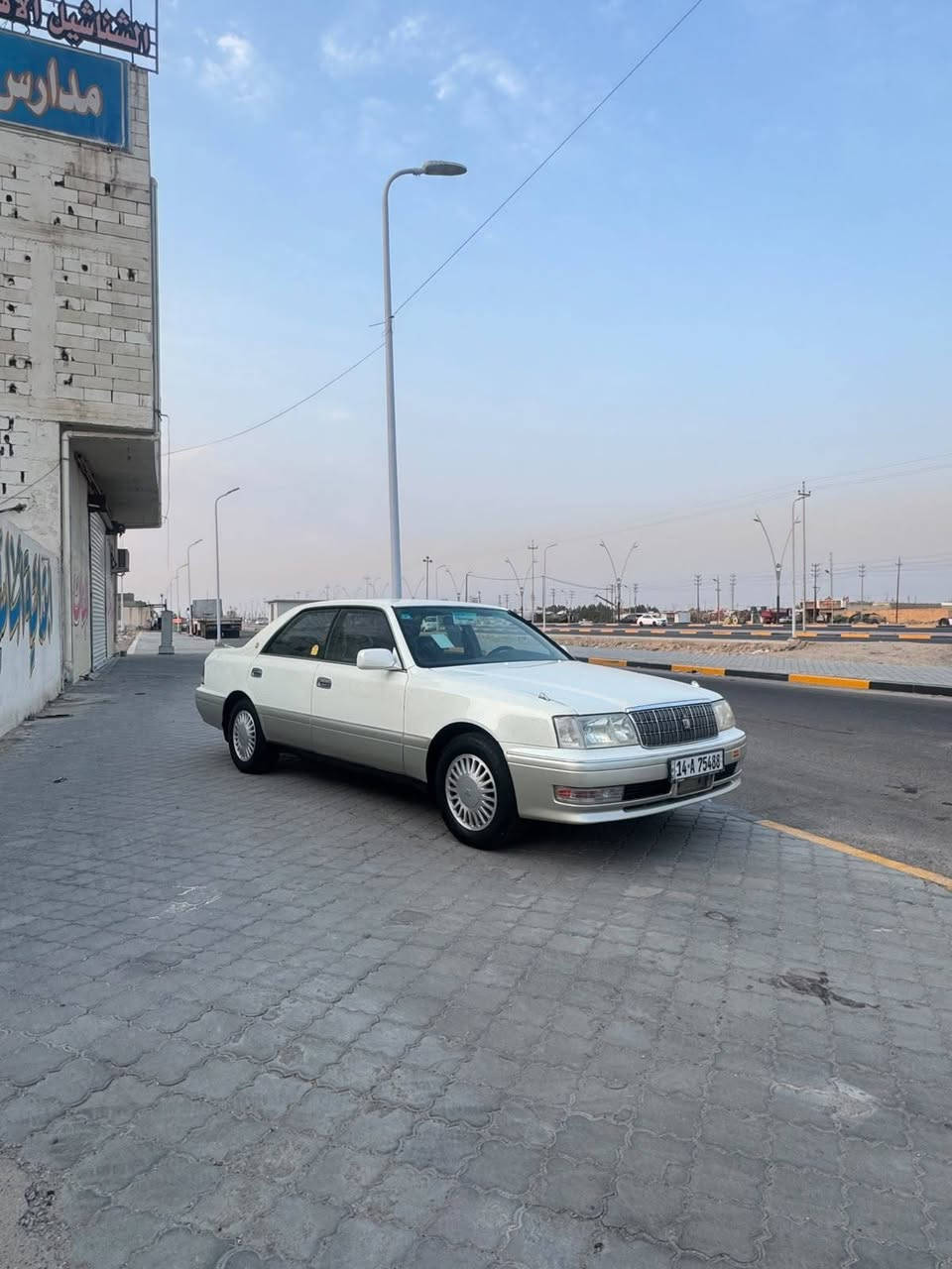 سلام عليكم راس ثور فلات موديل 1997 كفاله من الكص ونغل الجثه والضربه حتى من البارد مكفوله مكينه وكير ثلاثه الف جديدة حداديه بلكارتون تخم تاير ويل كب كهربائيات كله شقاله تبريد شغال ثلج لايت زنون دواخل جديده رقم بصره تحويل مباشر السعر 112 بيه مجال الاستفسار اتصال على الرقم *********** العنوان البصره
