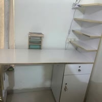 مكتب متعدد الاستخدامات مستعمل سعرة 10 العنوان البياع 07775060871