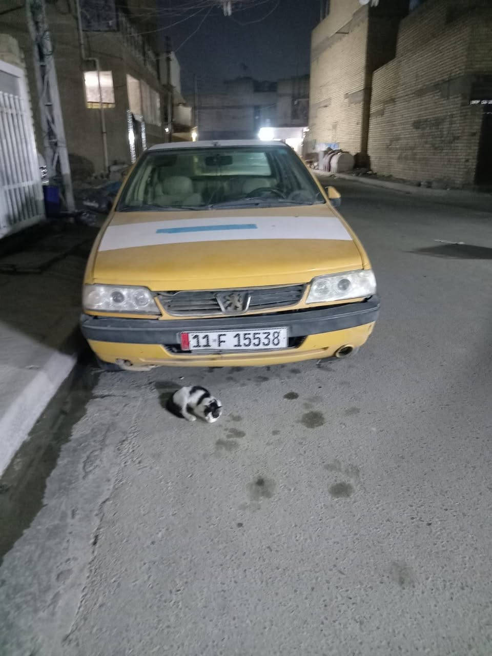 سلام عليكم بيجو لميس للبيع رقم نكليزي ٢٠١٥ بسمي أعلى حييه ٨ شهر وعليه غرامات ٤٠٠ الف هلي عليه كلهم سنويه جديده بغداد البلديات...عرضها ٢٢ وبيه مجال كير مكينه تبريد شغالت /***********
