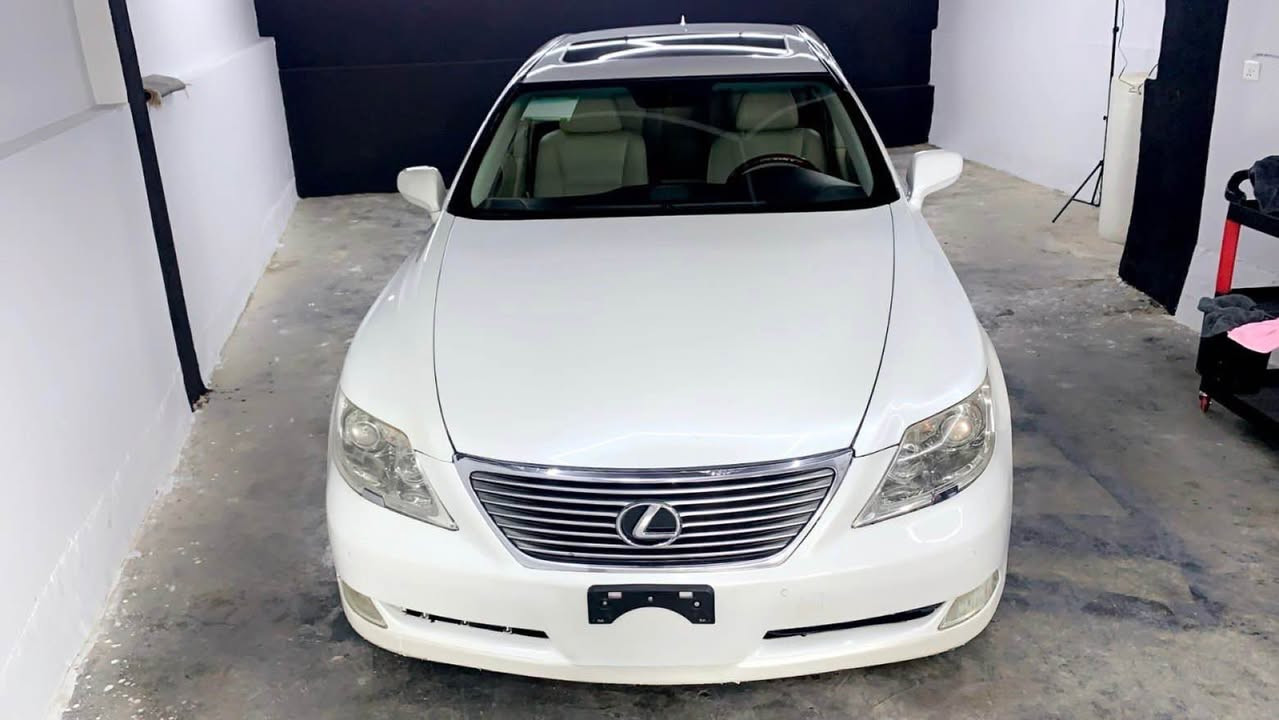 Lx 460 
فوول فوولە 
٢٠١٠ 
سلایتە 
کوشین کارەبە 
شاشە 
ریکو پیک مەزبووتە 
بەشارتی گیرو مەکینە 
سەیارەکە مووسە 
بەشارتی مالی مەدەنی 
لەسلیمانیم 
نرخ ٧٢ وەرەقە 
*********** السليمانية, العراق
