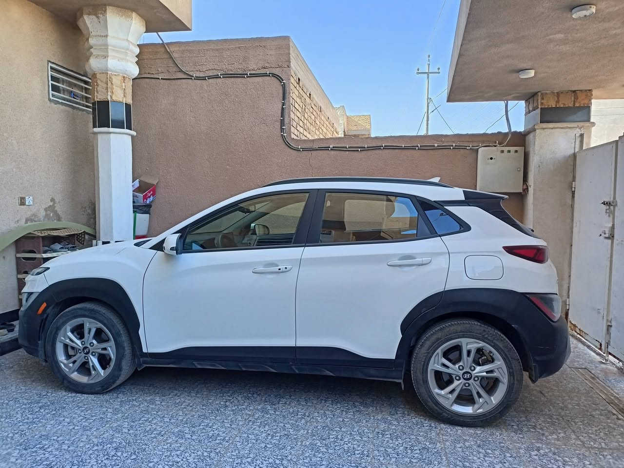 السلام عليكم ورحمة الله وبركاته
كونا للبيع موديل 2022

وارد امريكي

بصمة

شاشة كبيرة

مواصفات نص فول

محرك 2000 دوش

عداد المسافة المقطوعة 35000ميل قابل للزيادة

اللون أبيض

الحادث خلفي

ايرباك سليم

سنوية لغاية 2029 بإسمي رقم بابل

العنوان بابل الحلة

رقم موبايل ***********

السعر 140$ 

صور الحادث مرفقة مع المنشور
