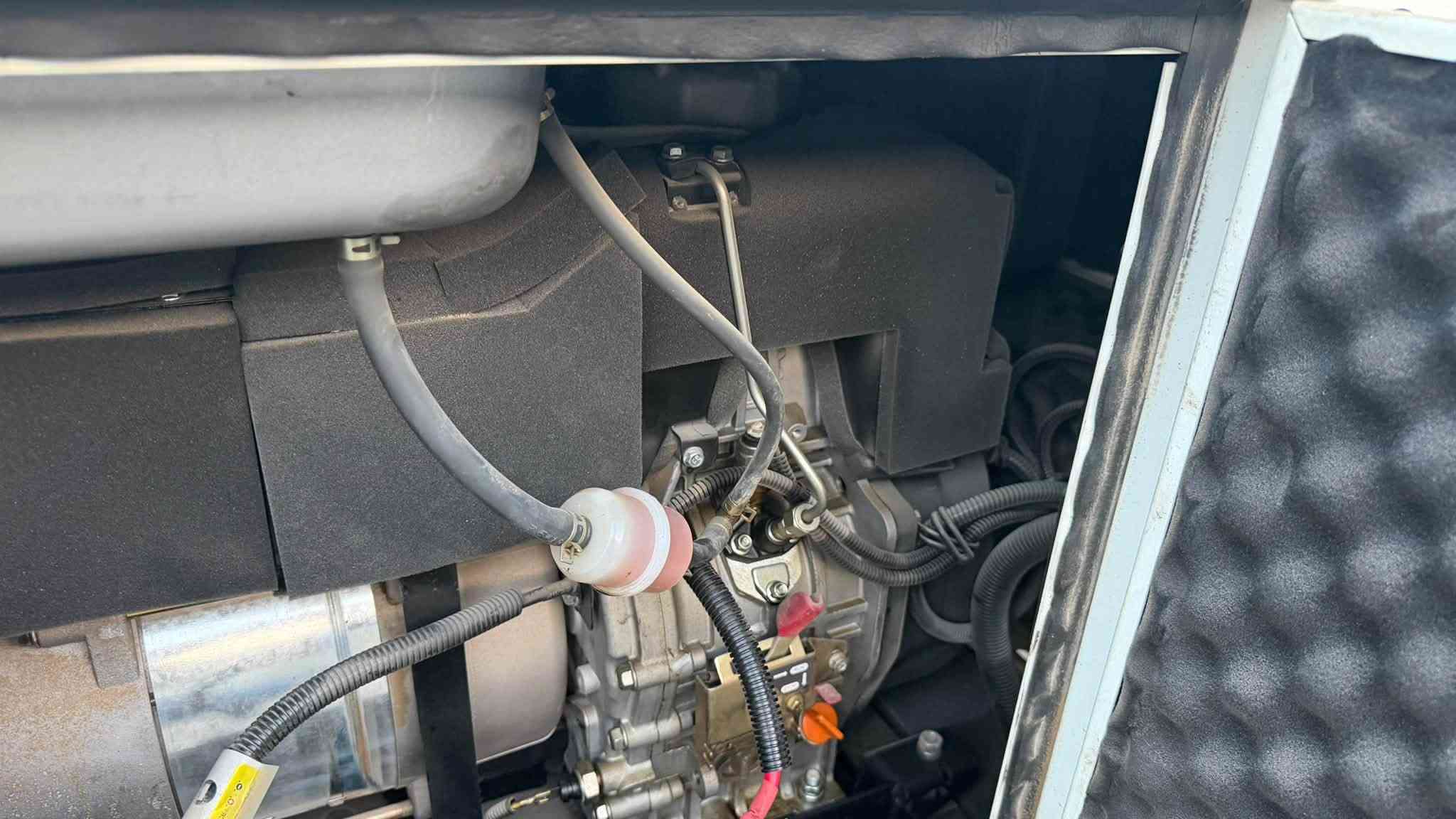 مولد 15KVA • جهاز ATS • 500لتر كاز
