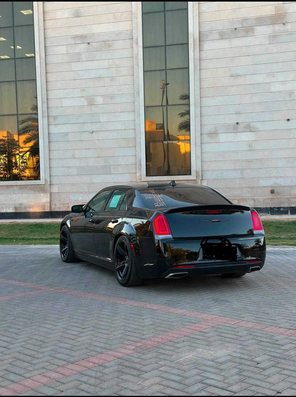 اوباما مديل ١٦ مسجله ٢٠ رقم بغداد بسمي وارد حادثها صطحي جاملغ وبنيد فقط وباب السايق كلير من امريكا صور امريكا مرفوقه ويه الصور مكينه كير حداده شرط الفحص جاهزه من كلشي ماشيه ١٢٤  مامشتغله خط ابد فول مواصفات واحدعلى واحد فئة السي معروفه بل مواصفات كشنات تدفئه تبريد خزن ميمورستيرن كهرباء مري قلاب برده خلفيه نقطه عمياء هواي مواصفات بيه الويل بدلته خليت مكسيكي ١٨ حالين  للبيع او امراوس حسب القناعه السعر ١٥٨ وبيه مجال قليل العنوان البصره ***********
